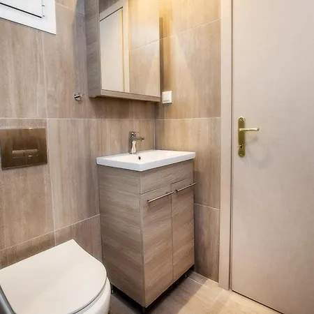 Studios Central Potos 3* Potos